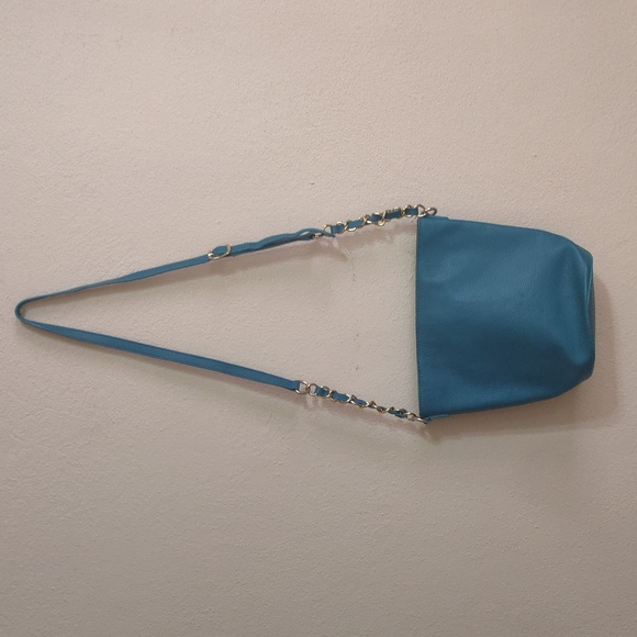 Talbot Teal Bucket Crossbody - Picture 1 of 7